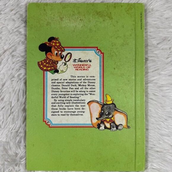 Vintage Set of 4 Disney Children's Books Dumbo/ 3 Little Pigs/ Scamp/ Peter Pan - Picture 9 of 16